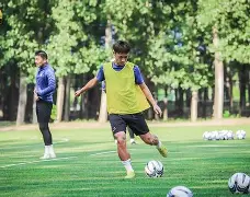 球天下体育直播-马尔穆什在足总杯决赛罚丢点球