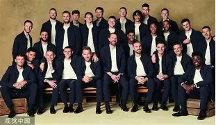 足球巨星云集的手绘海报