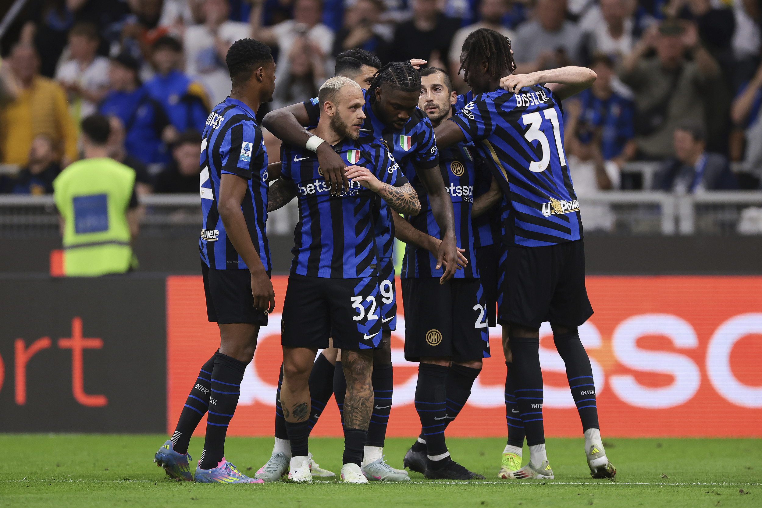 球天下体育-意甲ac米兰vs那不勒斯